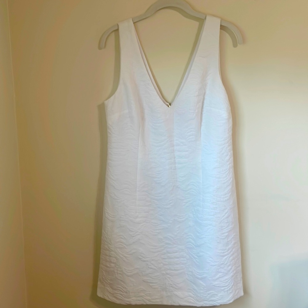 Lilly Pulitzer white pineapple dress. Fully lined size 10